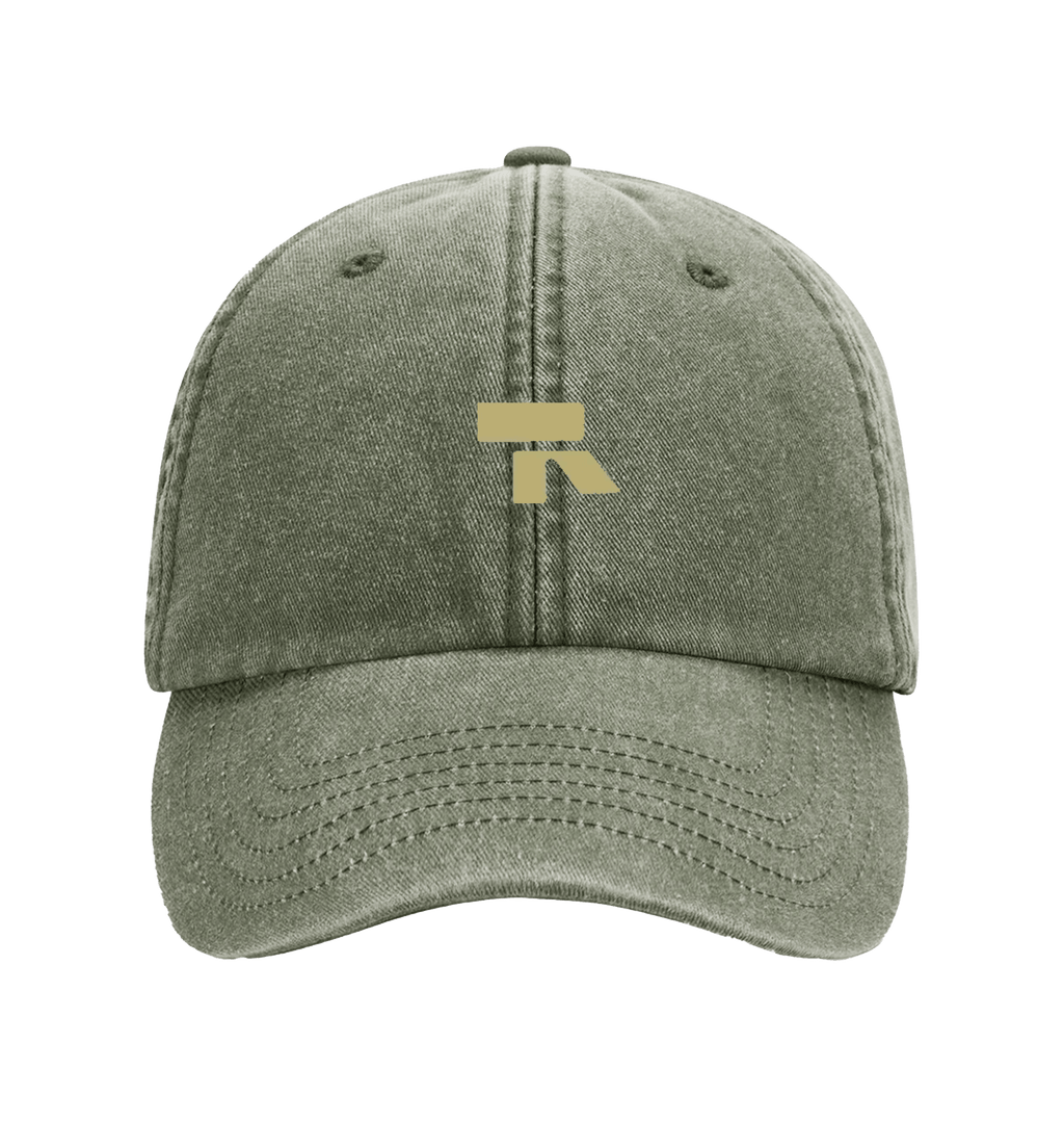 RT cap mosterdkleurig logo in Vintage Olive, voorkant